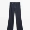 Flared High-Waist Jeans