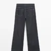 Flared High-Waist Jeans