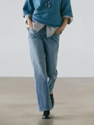 Low-Rise Straight-Leg Jeans