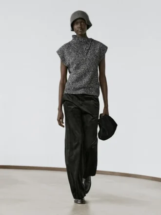 Moulina Knit Vest with Collar Detail