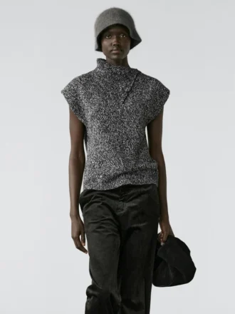 Moulina Knit Vest with Collar Detail