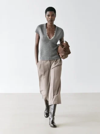 Short Sleeve Knit Sweater with Lace