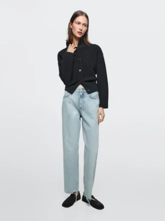Straight-Leg High-Waist Jeans